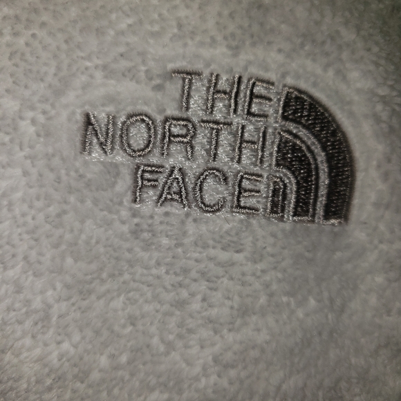 North face white Zippered front with front and back logo size large - Picture 2 of 9